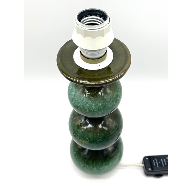 Space Age Table Lamp with Large 3-tier Ceramic Lamp Base in Emerald Green from Kaiser Leuchten For Sale - Image 10 of 13