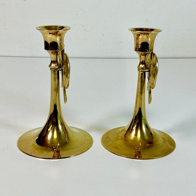 1950s Vintage Chippendale Hollywood Regency Brass Bow Candlestick Holders - A Pair. For Sale - Image 9 of 12