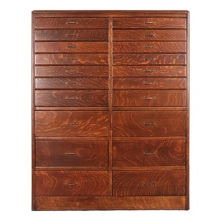 Early 20th Century Quarter Sawn Oak Flat File Cabinet For Sale