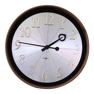 1960s Howard Miller Mid-Century Modern Wall Clock Designed by Arthur Umanoff For Sale
