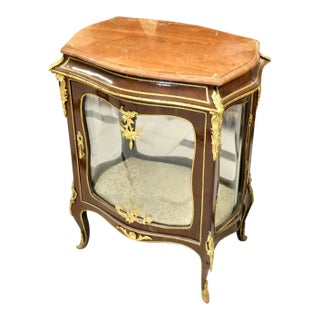 French Curio Display Cabinet With Marble Top, Glass Panels & Hand-Gilded Accents For Sale
