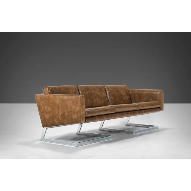 Long 3 Seater Sofa by Milo Baughman in Vegan Leather Set on a Chrome Cantilever Base, circa 1970s For Sale - Image 11 of 11