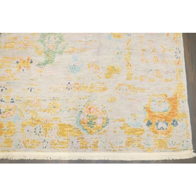 Contemporary Contemporary Turkish Borderless Rug no. j5307 For Sale - Image 3 of 10