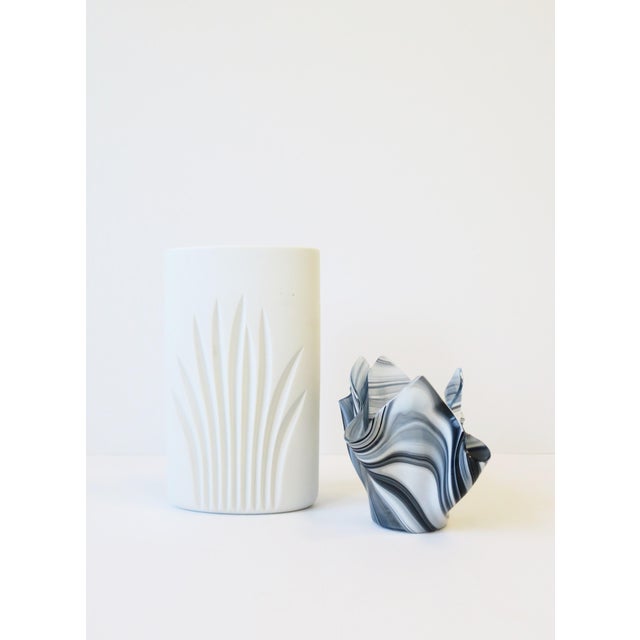 Venini Style Black and White Art Glass Vase Handkerchief For Sale - Image 12 of 12