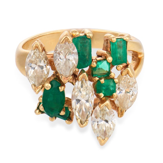 Contemporary Vintage Diamond Emerald 14k Yellow Gold Cocktail Ring, Size 6 For Sale - Image 3 of 7