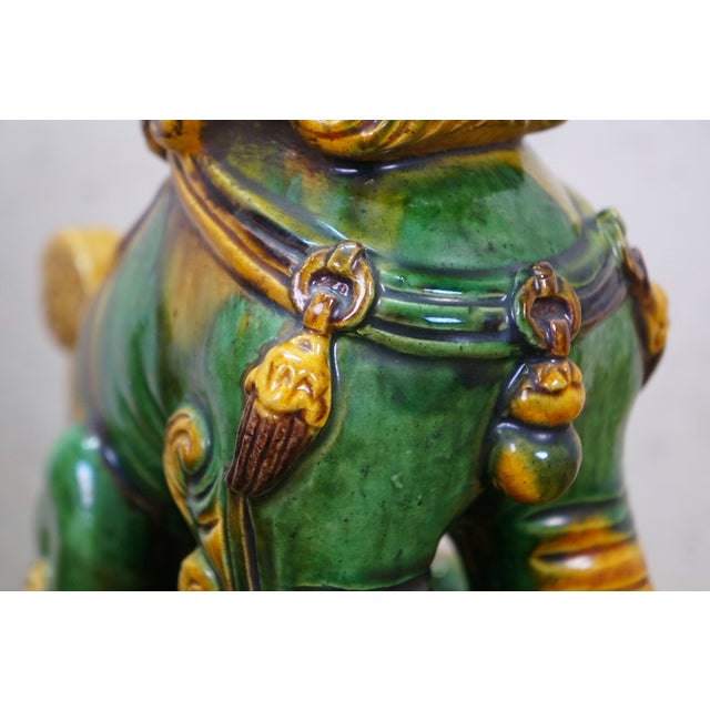 2 Chinese Green Sancai Glazed Porcelain Foo Dog Guardian Lion Statues 12" For Sale - Image 15 of 18