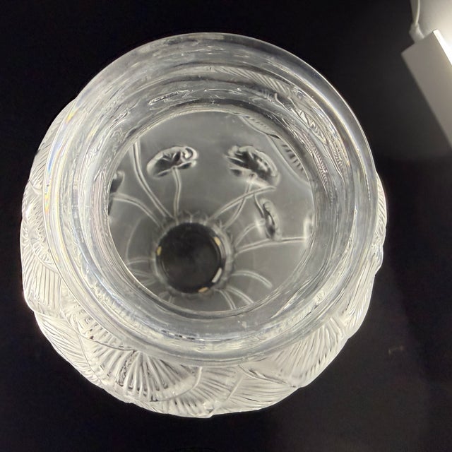 Vintage Lalique "Giverny" Crystal Vase 11" Signed Excellent - Retired For Sale In New York - Image 6 of 9