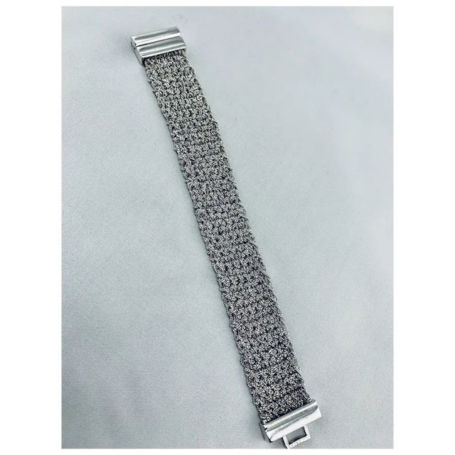 Beautiful Waterford sterling silver mesh bracelet, from their fine jewelry collection. Comes in the original box. Amazing...