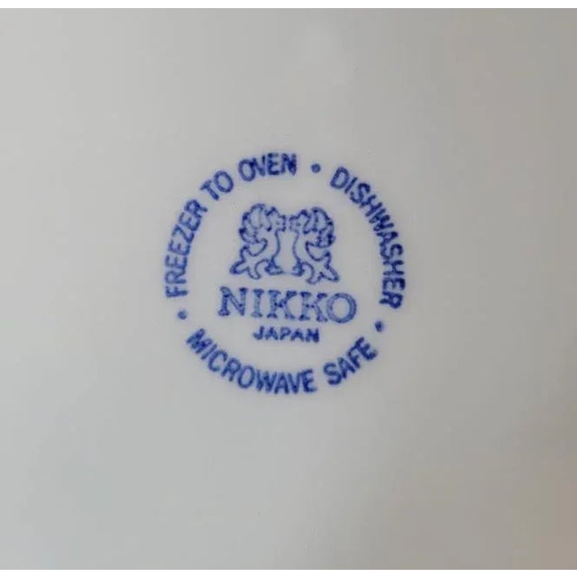 Ceramic 1980s Nikko Rooster Ironstone Breakfast or Luncheon Dish Set– 12 Pieces For Sale - Image 7 of 9