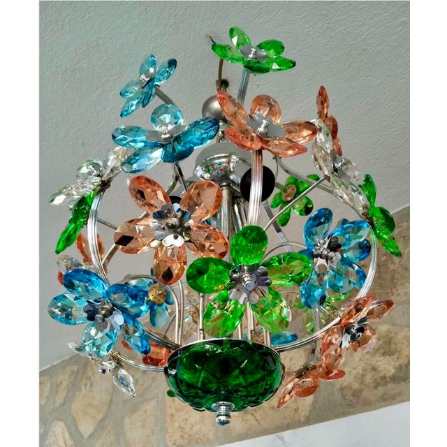 1960s Italian Style Hand-Painted Crystal Flower Globe Chandelier, 3-Light For Sale - Image 4 of 9