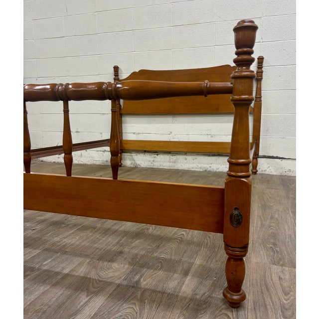 Vintage Full Size Ethan Allen Baumritter Colonial Manor Model 500 Bed For Sale - Image 10 of 16