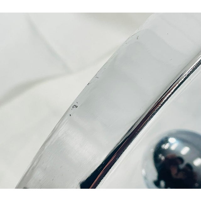 Pair of “Ionico” Chrome Wall Shelves by Vg New Trend, Italy For Sale - Image 13 of 18