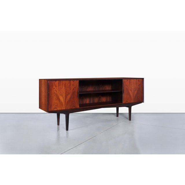1960s Danish Modern Brazilian Rosewood Credenza by Knud Nielsen For Sale - Image 5 of 16