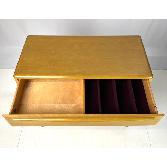 Mid-Century Modern Heywood-Wakefield Solid Birch Server Cabinet in Wheat (Model M1597) For Sale - Image 12 of 15