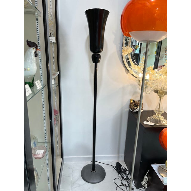 Venini is a world-renowned Murano Glass company in Murano. They are known for their classic designs and this "Anni Trenta"...