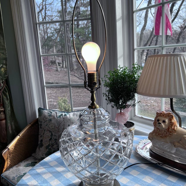 1970s Vintage Wildwood crystal table lamp // Cut crystal lamp // high end designer lighting // vintage luxury lighting // accent lamp For Sale - Image 5 of 10