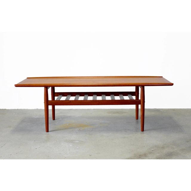 Mid-Century Modern Danish Teak "Surfboard" Coffee Table by Glostrup Møbelfabrik Attributed to Grete Jalk For Sale - Image 3 of 10