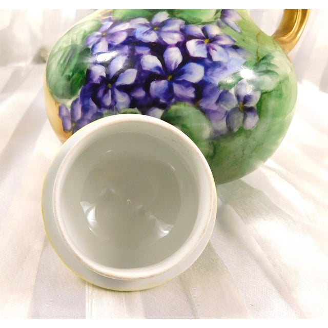 Late 18th Century Green Jean Pouyat Limoges Chocoalate Pot Teapot With Purple Flowers For Sale In San Francisco - Image 6 of 9
