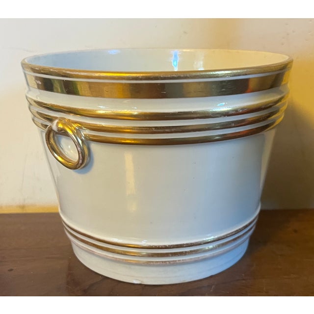 From Vienna Antique 19th Century Vienna Porcelain Gold & White Cachepot Flower Pot Planter Jardiniere For Sale - Image 4 of 14