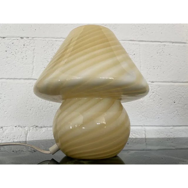 Murano Swirl Mushroom in Yellow Cream, 1970s For Sale - Image 3 of 5
