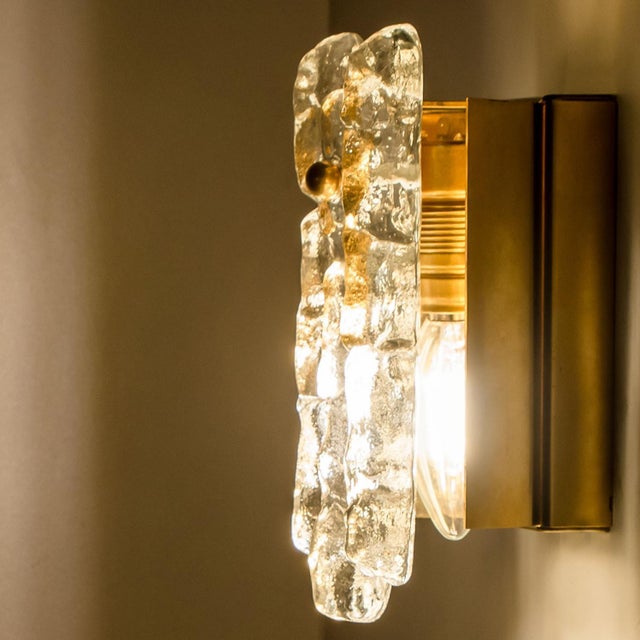 White Textured Ice Glass Gold Wall Light attributed to J. T. Kalmar for Kalmar, 1970 For Sale - Image 8 of 17