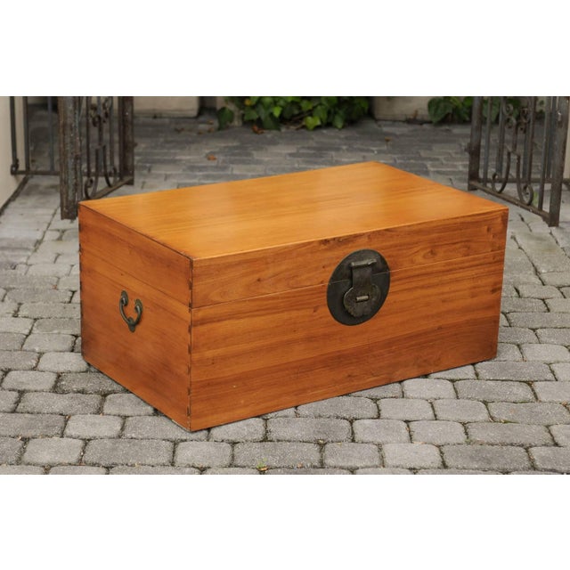 Brown 1920s Asian Camphor Wood Box with Traditional Lockset and Lateral Handles For Sale - Image 8 of 12