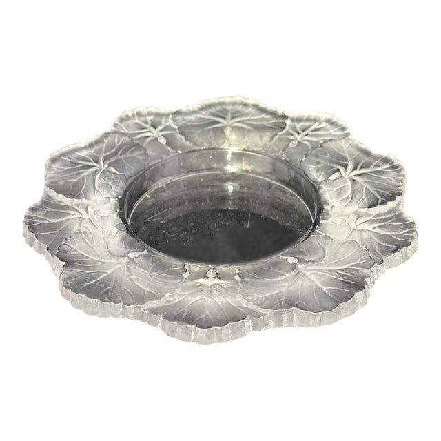 1960s Lalique Honfleur Geranium Dish 5-3/4" | Frosted Glass Rim | Signed Lalique France For Sale