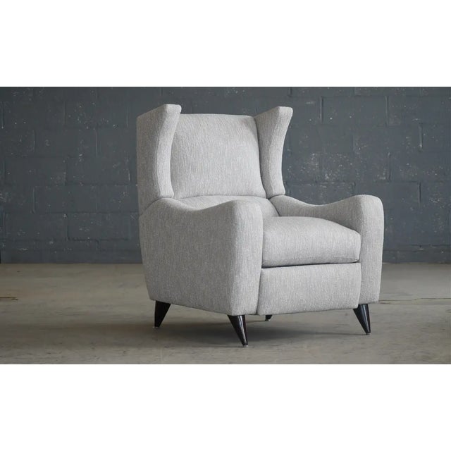Modern Reclining Lounge Chair by Vladimir Kagan Wingback for American Leather. Reupholstered in a really nice mid-century...