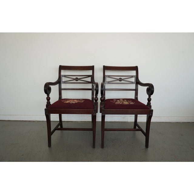 Early 20th Century Vintage Federal Revival Dining Chairs (Set of 4) For Sale - Image 5 of 15