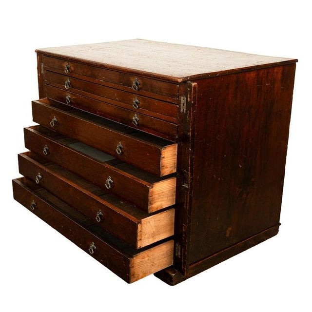 A good antique Georgian Country House seven drawer lock-sided architect's plan or print chest circa 1820. The chest made...