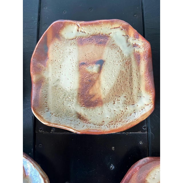 2000 - 2009 Set of Five Yohen-Kin Shino Ceramic Plates by Suzuki Tomio For Sale - Image 5 of 17