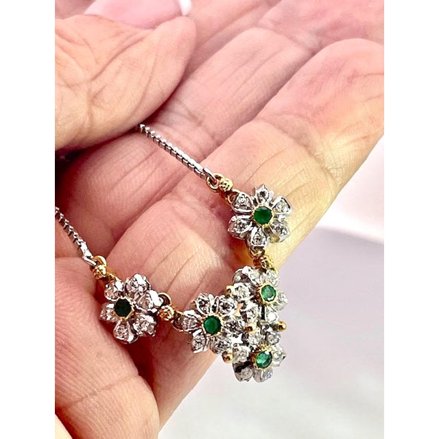 1980s 1980s Buccellati Garland Necklace Emeralds Diamonds 18k For Sale - Image 5 of 9