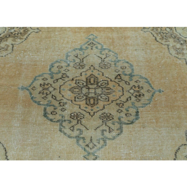 Turkish Turkish Vintage Rug 4'7" x 11'10" #20772 For Sale - Image 3 of 8