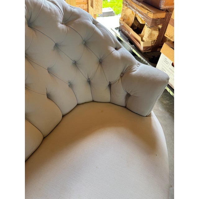 Wood 19th-Century French Napoleon III Tufted Curved Settee For Sale - Image 7 of 9