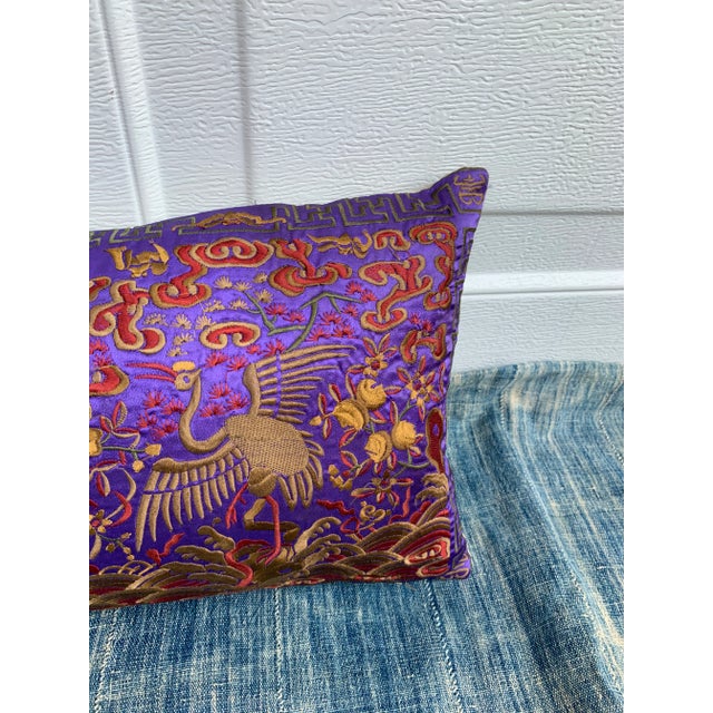 2010s Hollywood Regency Purple & Gold Asian Chinoiserie Silk Crane Lumbar Boudoir Pillow For Sale - Image 5 of 13