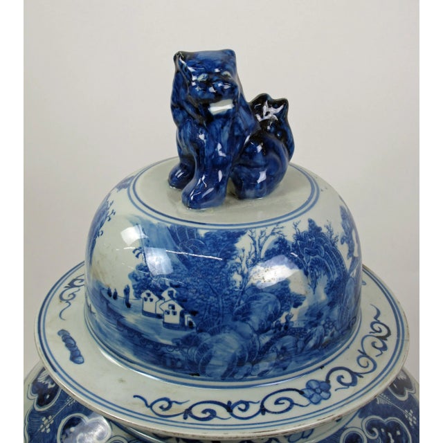 Large Chinese Blue & White Porcelain Ginger Jar With Foo Dog Lid For Sale - Image 12 of 13