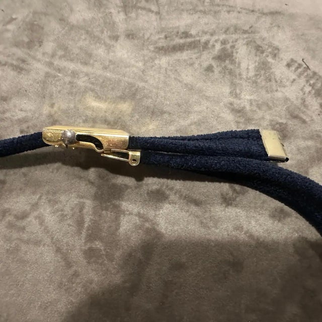 An Amazing 1980s Blue Velvet and Brass Italian Shoulder Bag For Sale - Image 12 of 13