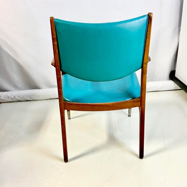 Mid 20th Century Mid-Century Modern Boho Chic Contemporary Turquiose Vinyl and Teak Wood Arm Side Chair For Sale - Image 5 of 8