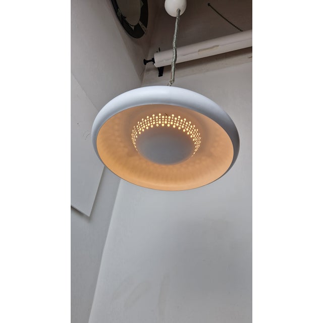 Fior di Loto Pendant Lamps in White Lacquered Metal by Afra & Tobia Scarpa for Flos, 1960s, Set of 2 For Sale - Image 6 of 18
