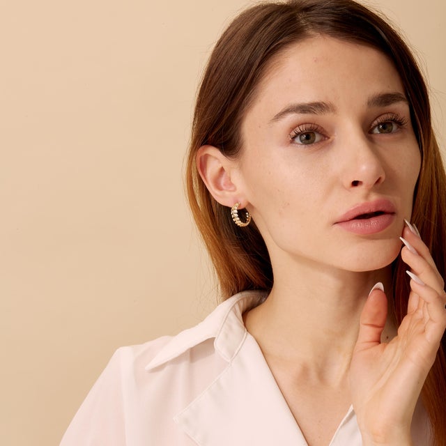 Contemporary Syna Yellow Gold Earrings with Diamonds, a Pair For Sale - Image 3 of 4