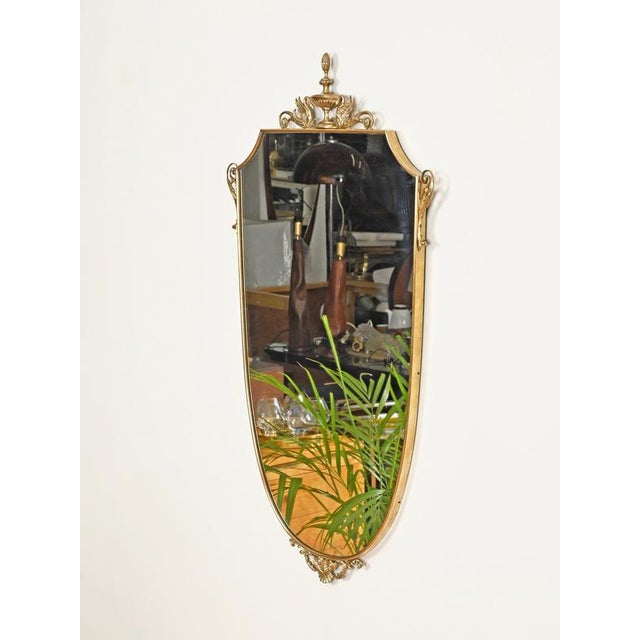 Metal Large Neoclassical Italian Shield Brass Wall Mirror by Gio Ponti, 1950s For Sale - Image 7 of 10