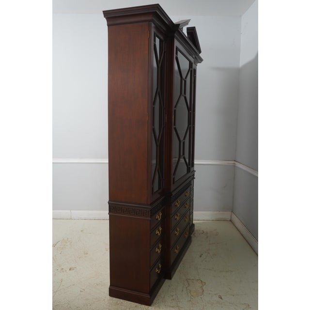 Age: Approx: 25 Years Old Details: Colonial Williamsburg Dovetailed Drawer Construction High Quality Construction Large...