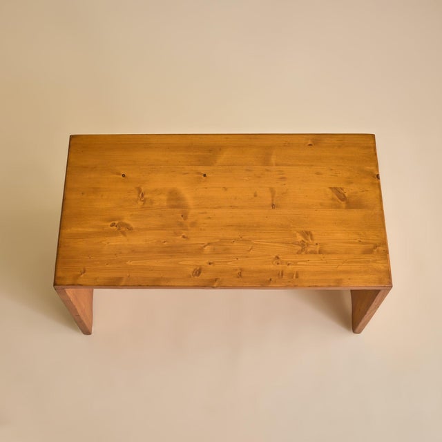 French Pine Coffee Table Attributed to Charlotte Perriand for Les Arcs, 1960s For Sale - Image 4 of 11
