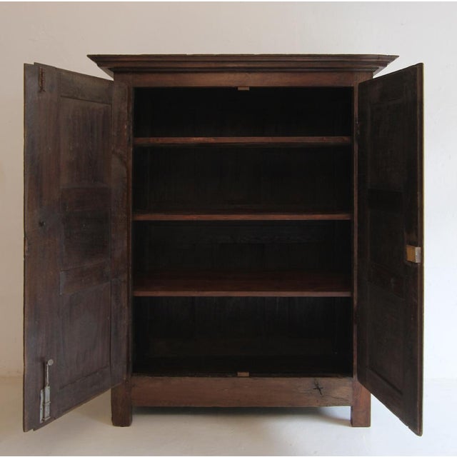 Early 19th Century French Provincial Oak Cupboard For Sale - Image 5 of 18