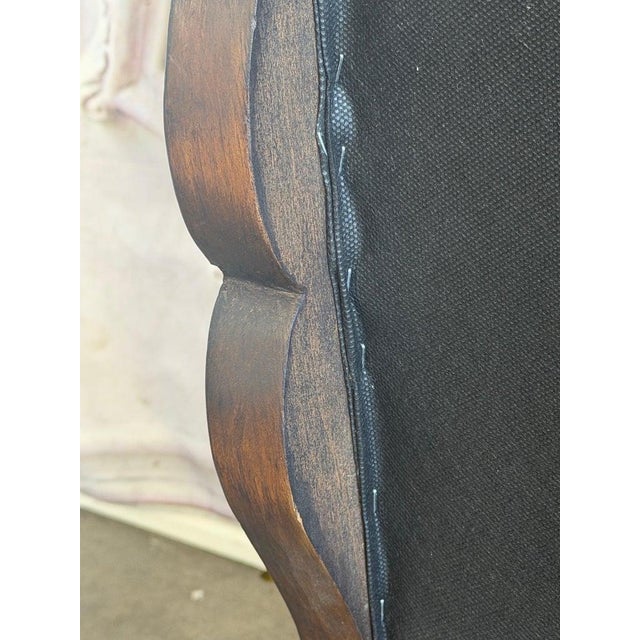 French Chesterfield Tufted Bench in Caramel Leather For Sale - Image 13 of 16
