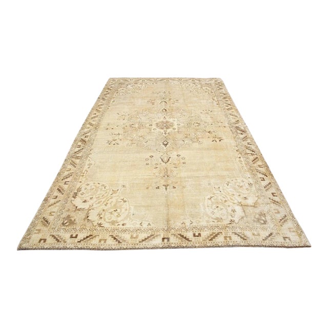 1960s Bohemian Decor Wool Oversize Rug 7x10 For Sale