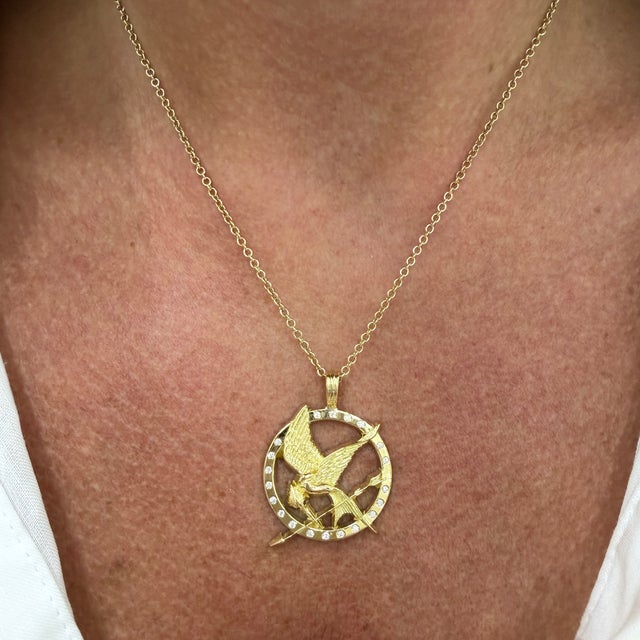 Metal 18k Yellow Gold Diamond “The Original Hunger Games Mockingjay” Pendant Necklace For Sale - Image 7 of 7