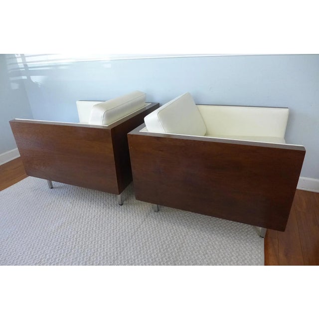 Milo Baughman Mid 20th Century Walnut Case White Leather Cube Chairs Vintage in the Style of Milo Baughman - a Pair For Sale - Image 4 of 12
