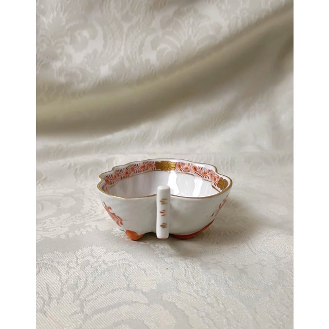 1970s 1970s Herend Hungary Chinese Bouquet Rust Handled Leaf Dish Apponyi Rust/ Orange 680 For Sale - Image 5 of 8