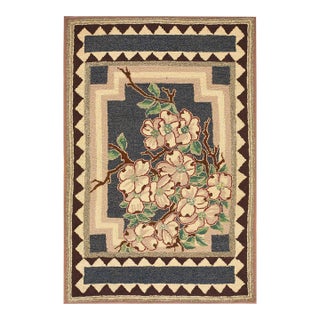 1920s Gray Floral Traditional Floral Antique American Hooked Rug 2'9" X 4'2" Handknotted Wool Carpet For Sale